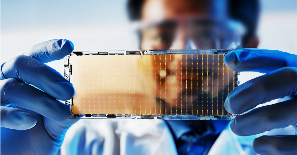 ペロブスカイトの研究開発している様子の生成AI画像